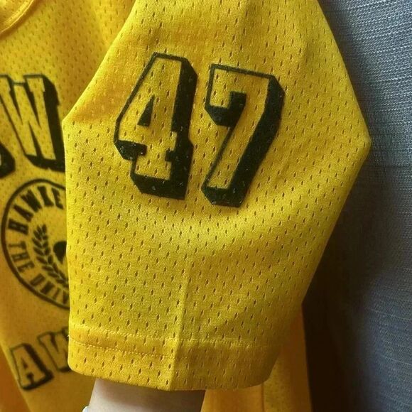 Pink with fifth and ocean clothing, Hawkeye size extra small jersey shirt - Picture 5 of 6